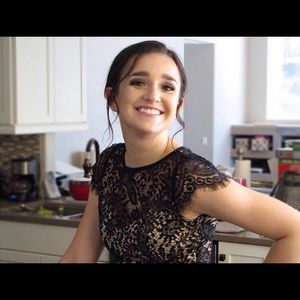 Meet your Posher, Alyson